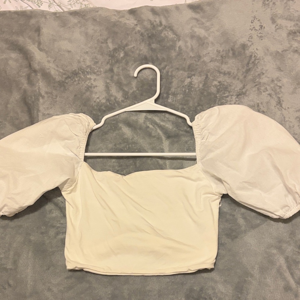 Elegant White Puff Sleeve Top